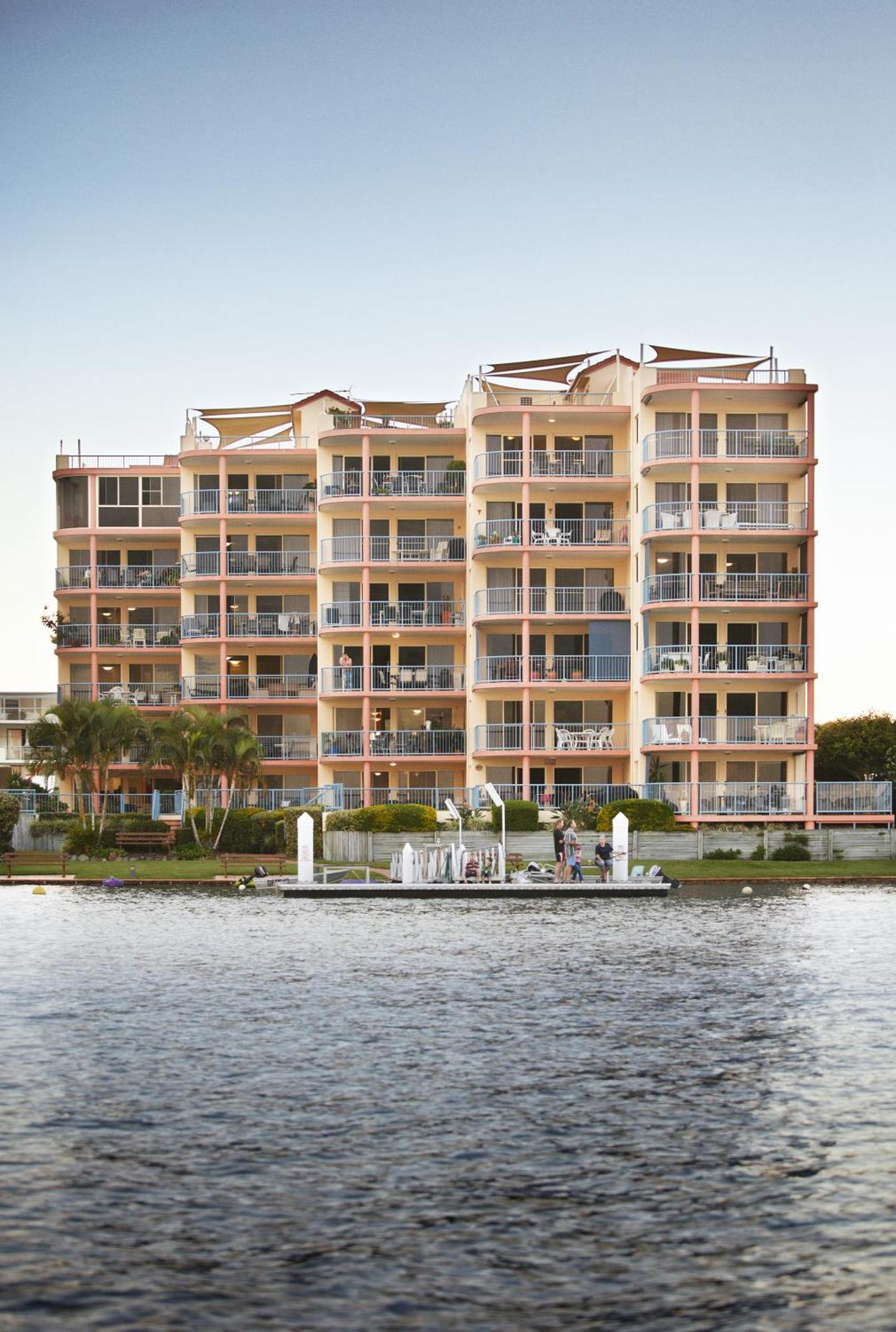 On The River Apartments Maroochydore Esterno foto