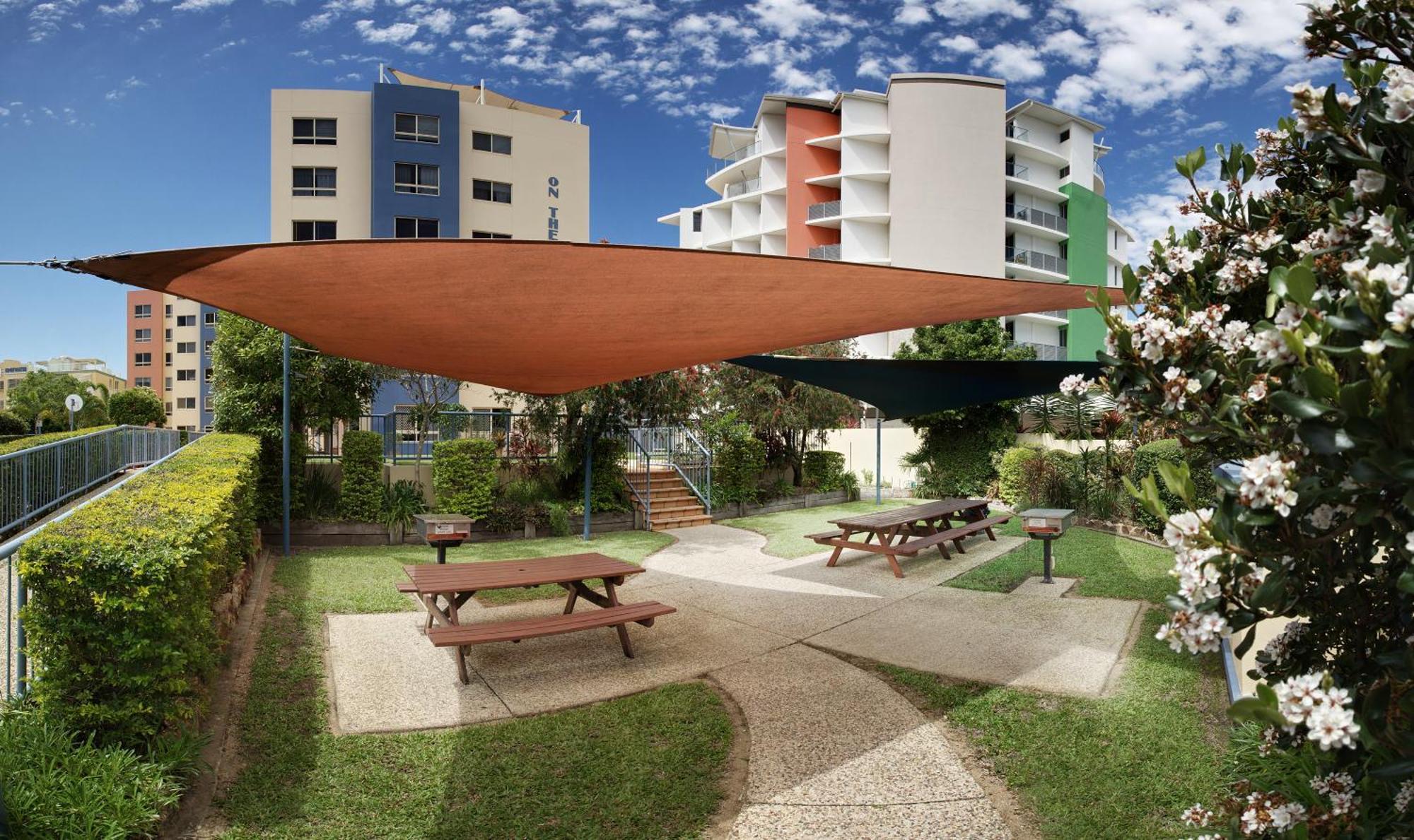 On The River Apartments Maroochydore Esterno foto