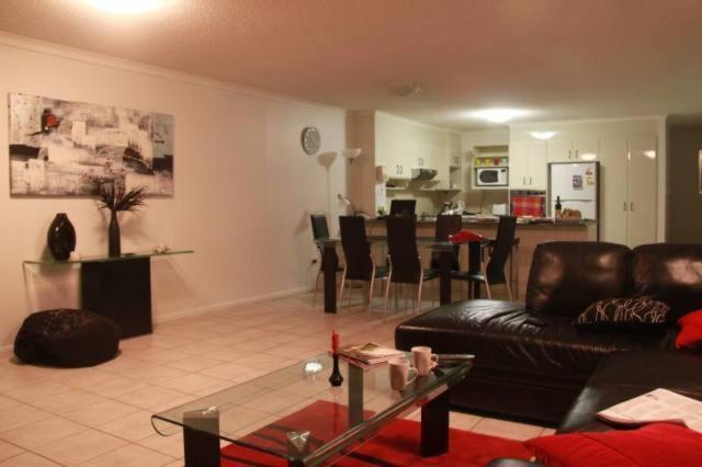 On The River Apartments Maroochydore Esterno foto