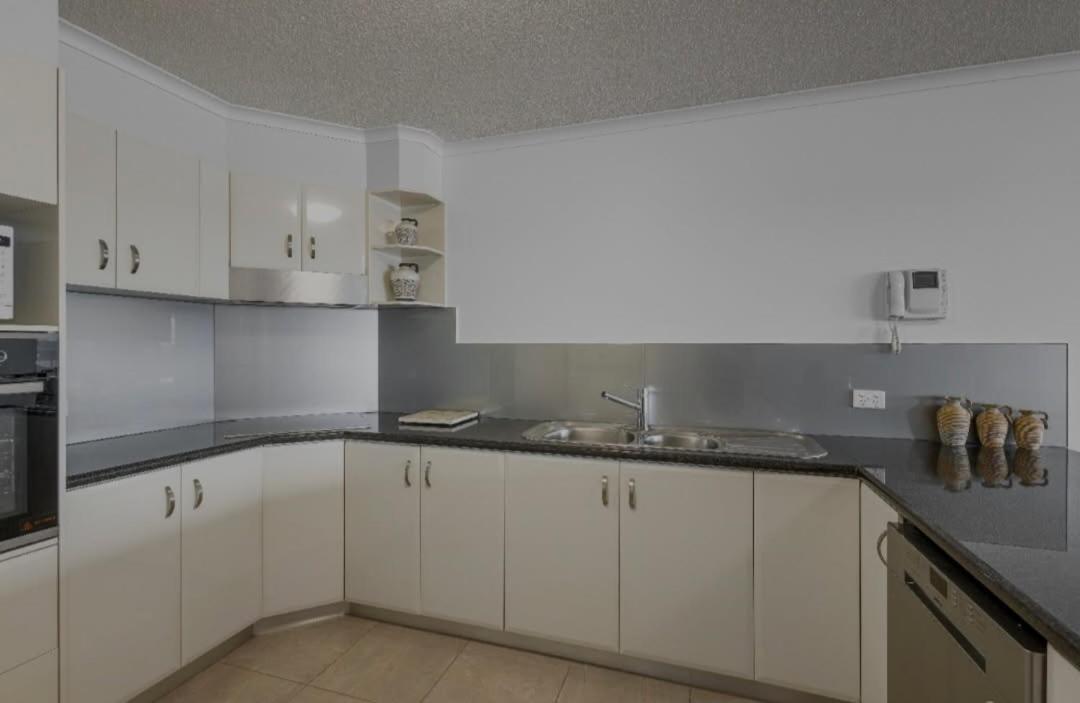 On The River Apartments Maroochydore Esterno foto